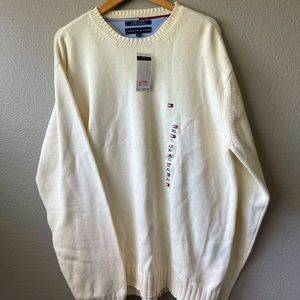 Tommy Hilfigure sweater: size XL